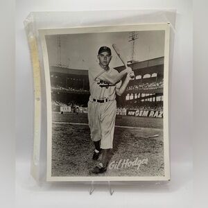 Vintage Gil Hodges, Brooklyn Dodgers-8”x10” Baseball Photo/Print.